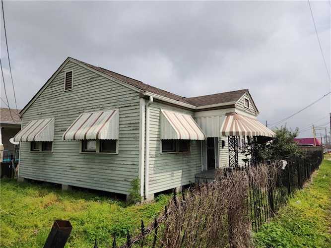 3301 N Claiborne Ave New Orleans, LA 70117