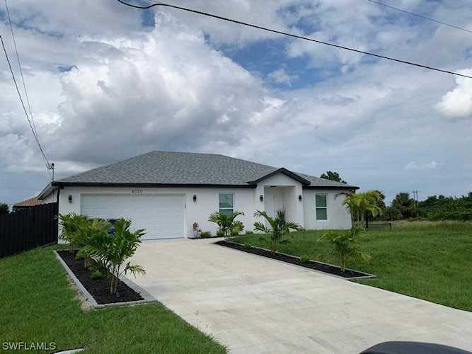 3101 SW 21st St Lehigh Acres, FL 33976 | MLS 223009924 Photo 1