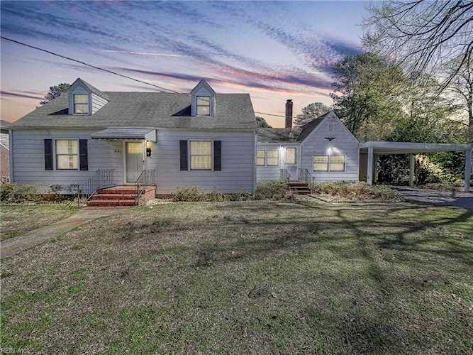 221 Elmhurst Ln Portsmouth, VA 23701