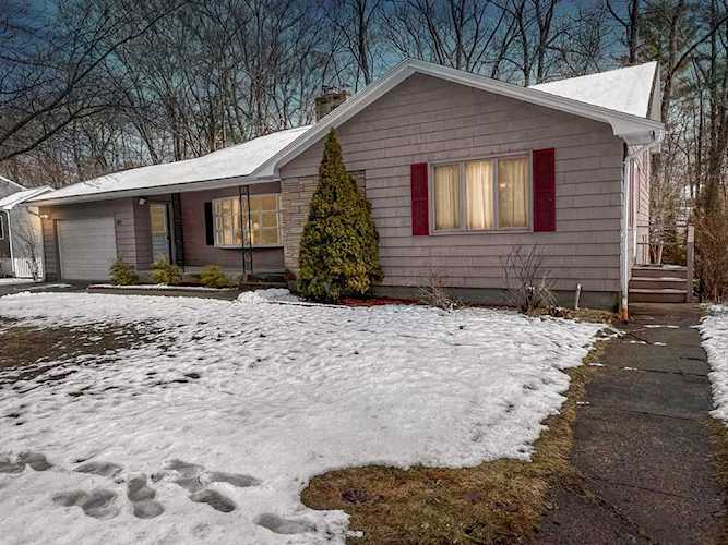 917 Main St Reading, MA 01867
