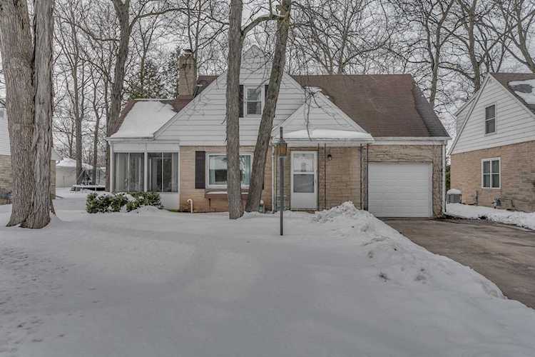 2441 Hickory Ln Appleton, Village of Fox Crossing, WI 54915