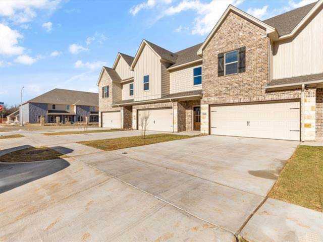 1116 Noble Flair Place Granbury, TX 76049