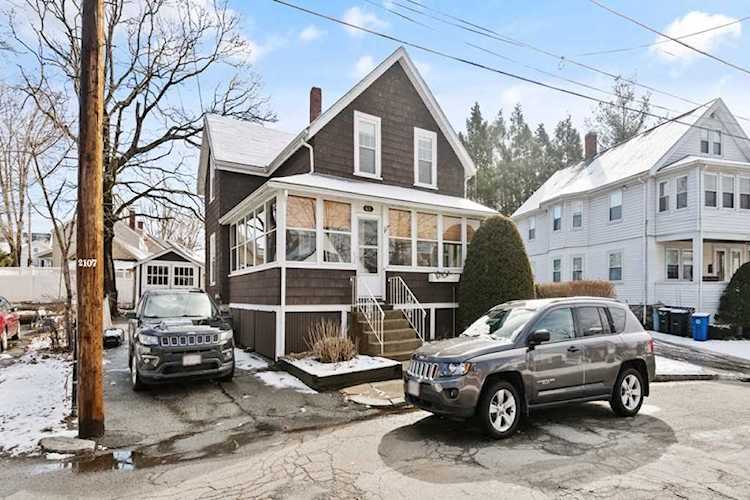 61 Leonard Road Melrose, MA 02176