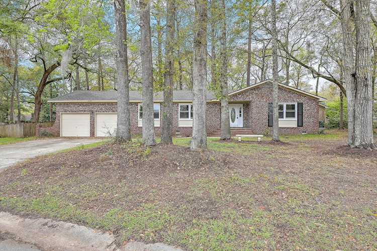 17 Francesca Ave Ave Hanahan, SC 29410