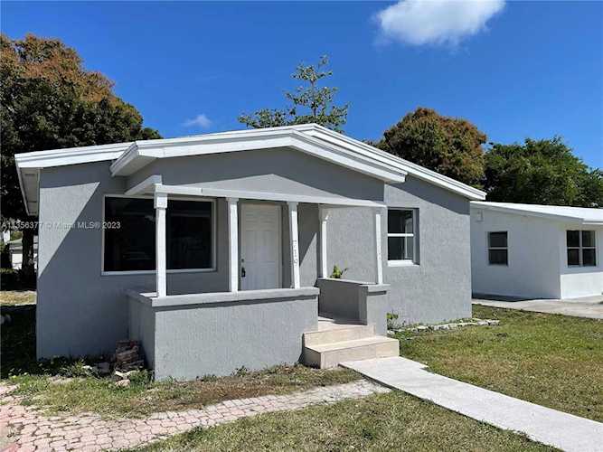 719 21st St West Palm Beach, FL 33407