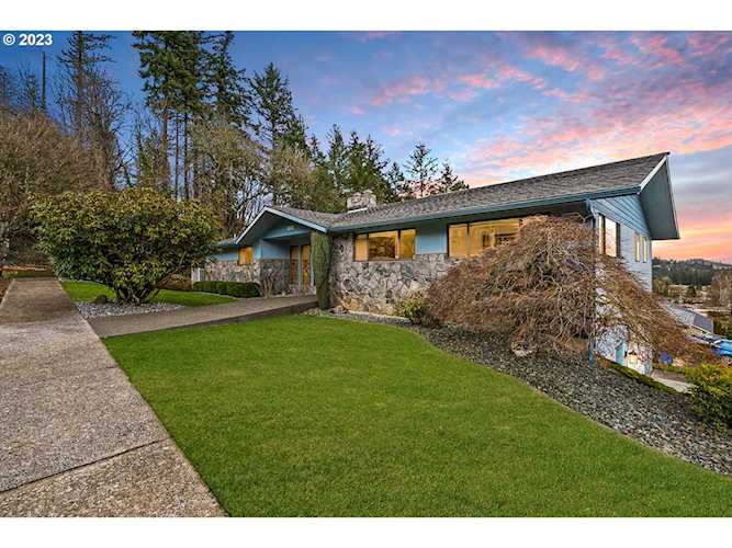 2210 NW Benton ST Camas, WA 98607
