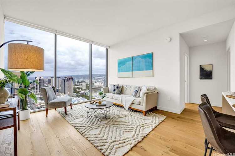 1001 Queen Street #4013 Honolulu, HI 96814