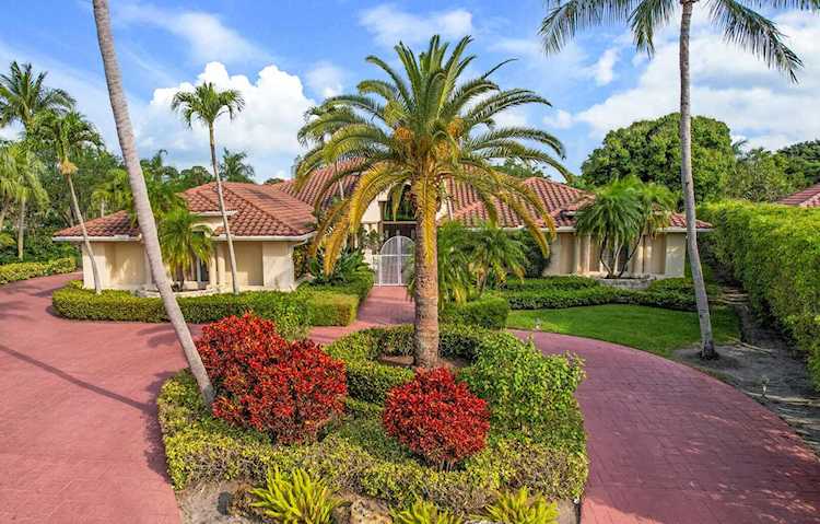 3351 W Monet Drive Palm Beach Gardens, FL 33410