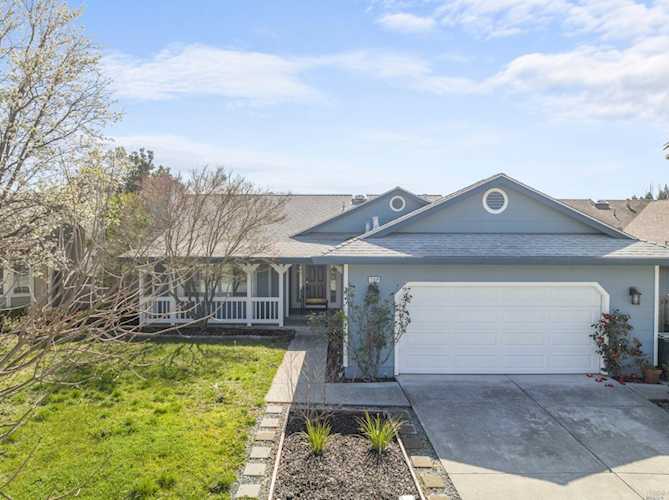 2204 Sunlit Ann Drive Santa Rosa, CA 95403