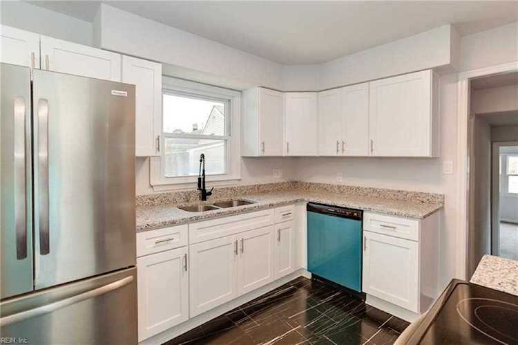 121 W Royce Dr Chesapeake, VA 23322 | MLS 10477739 Photo 1