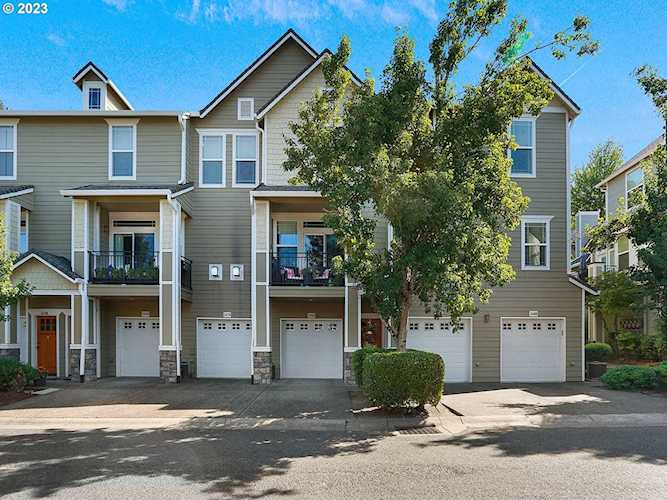 3460 Summerlinn DR #18 West Linn, OR 97068