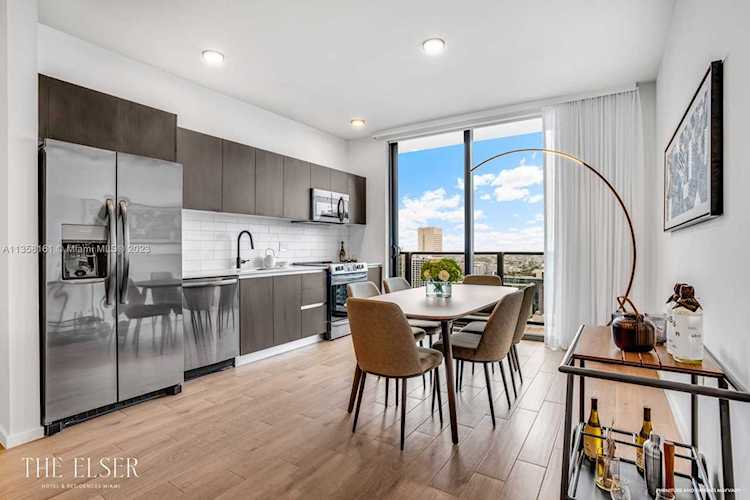 398 NE 5 #1701 Miami, FL 33132