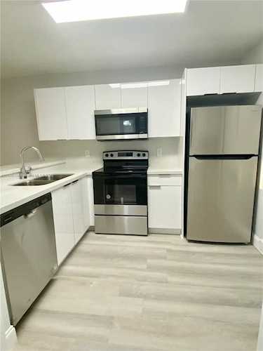 10451 W Broward Blvd #207 Plantation, FL 33324