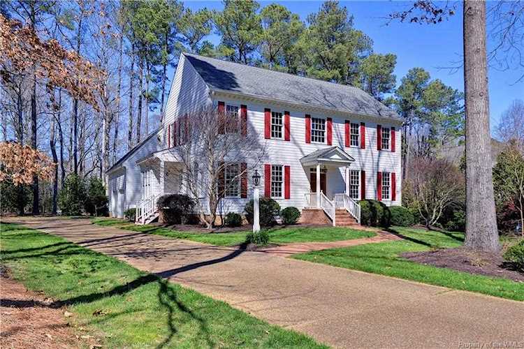 104 James Bray Dr Williamsburg, VA 23188