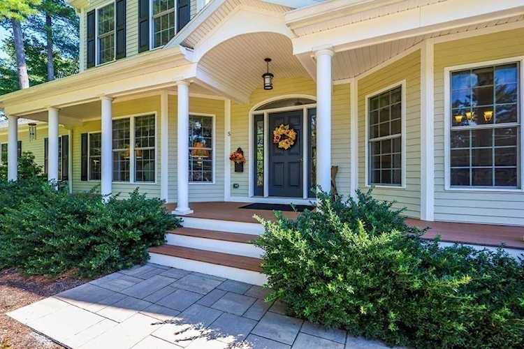 5 Bretton Road Dover, MA 02030