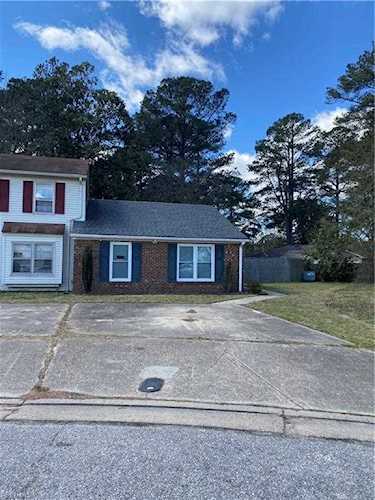 5138 Castle Way Portsmouth, VA 23703