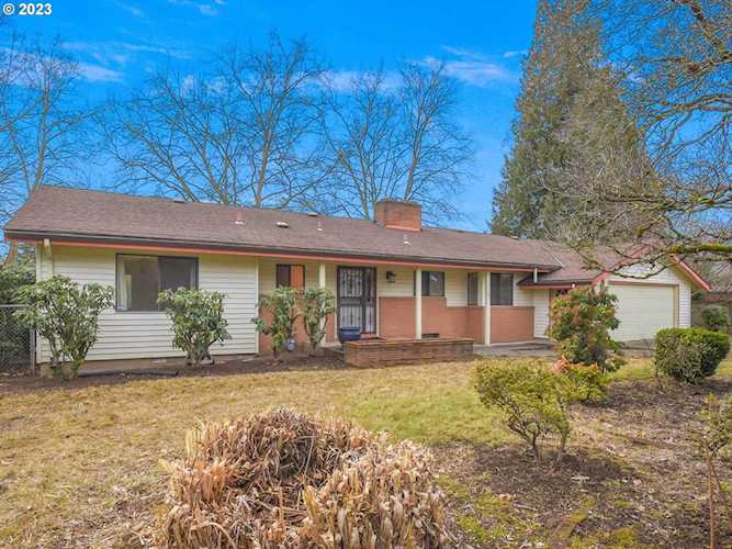 5030 SE Lake RD Milwaukie, OR 97222