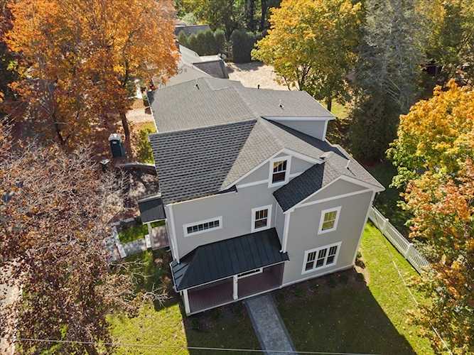 113 Hunnewell St Needham, MA 02494