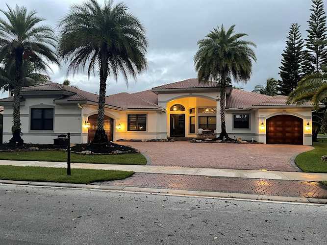 15157 SW 41st Street Davie, FL 33331