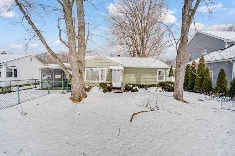 104 Mount Vernon Road Chicopee, MA 01013