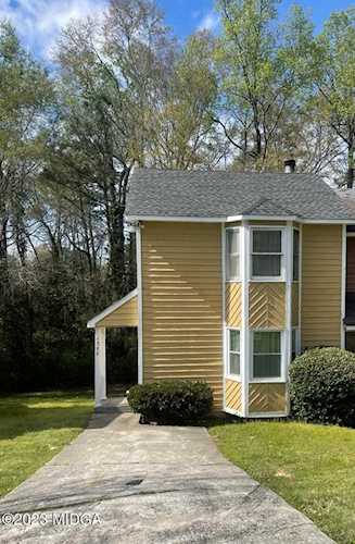 4388 Barrington Macon, GA 31210