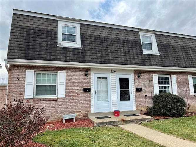 229A Whitestown Village, Butler, PA 16001 Tarasa Hurley Realty