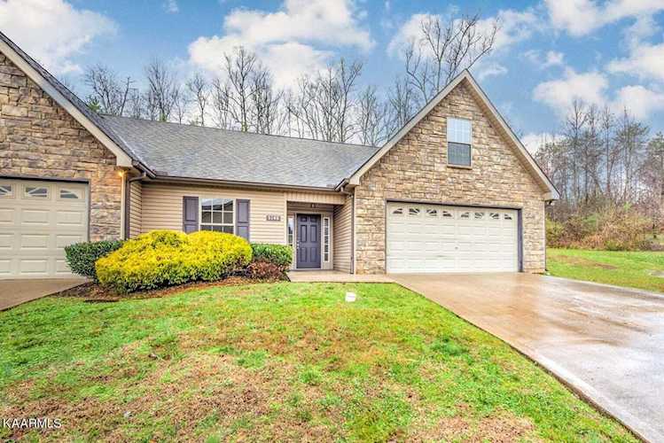 5148 Cates Bend Way Powell, TN 37849