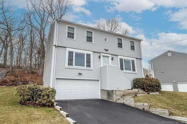 68 Richard Blvd Shelton, CT 06484