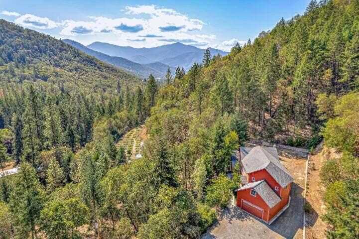 3141 Humbug Crk Rd Jacksonville, OR 97530