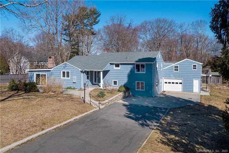 15 Old Black Point Road East Lyme, CT 06357