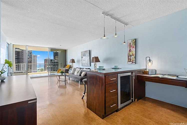 469 Ena Road #2411 Honolulu, HI 96815