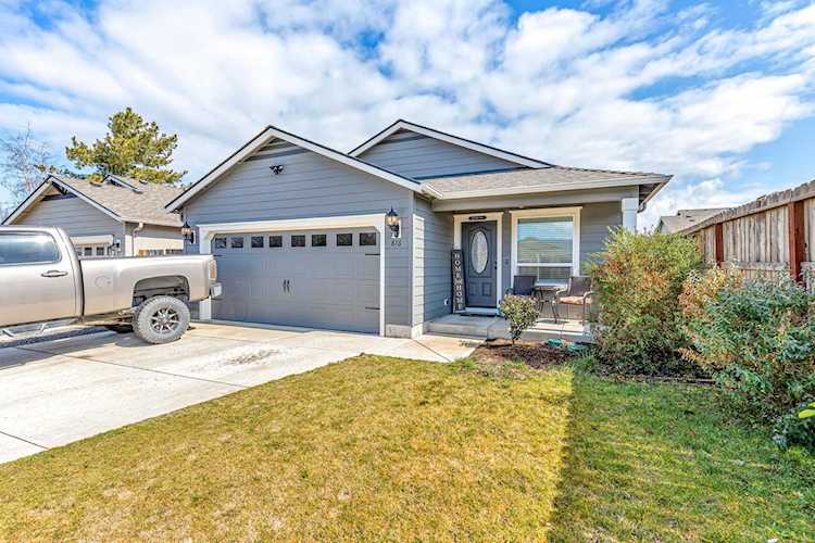 816 Nicholas Lee Dr Medford, OR 97501