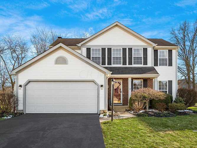 734 Stonewater Court Delaware, OH 43015