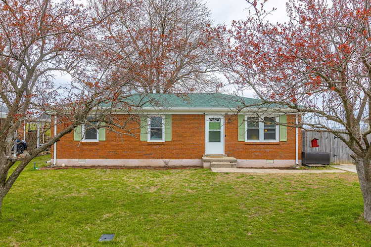 115 Cedarwood Dr Frankfort, KY 40601