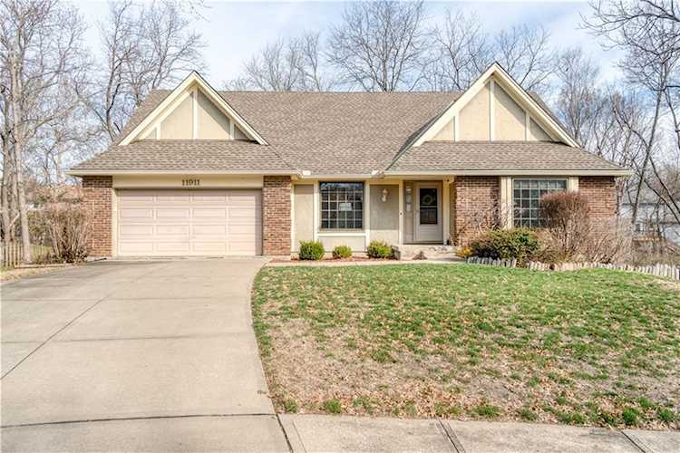 11911 Harrison Dr Kansas City, MO 64146