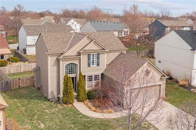 1838 W Fredrickson Dr Olathe, KS 66061