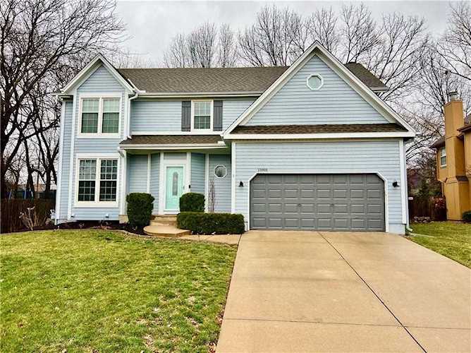 15801 Maple St Overland Park, KS 66223