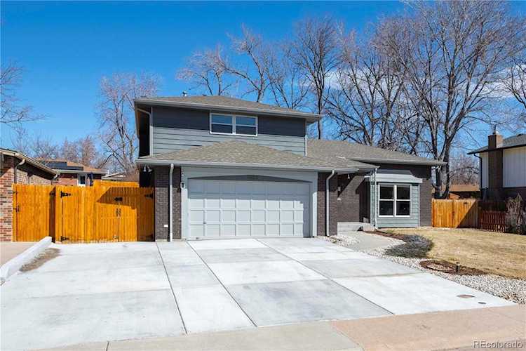 9023 W Warren Dr Lakewood, CO 80227