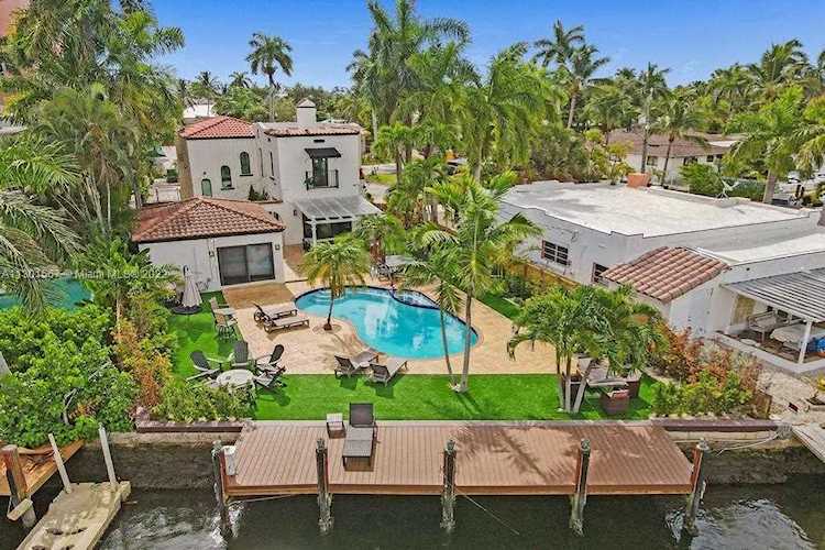 315 Isle of Capri Dr Fort Lauderdale, FL 33301