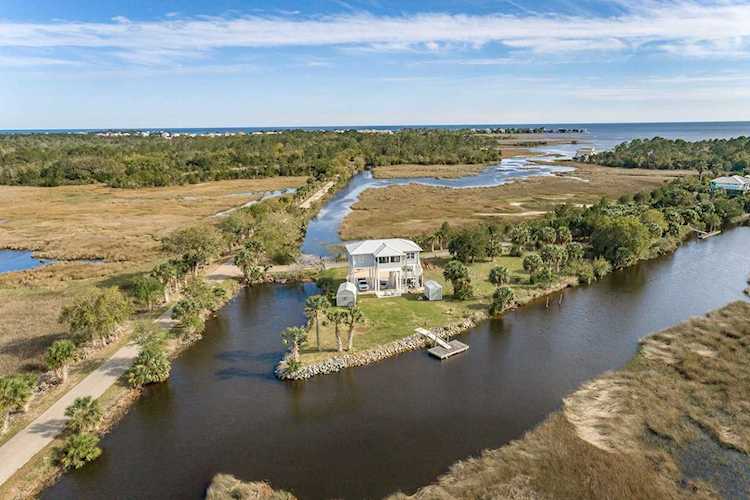 8 Southside Dr Crawfordville, FL 32327 in Southside Estates Photo 1