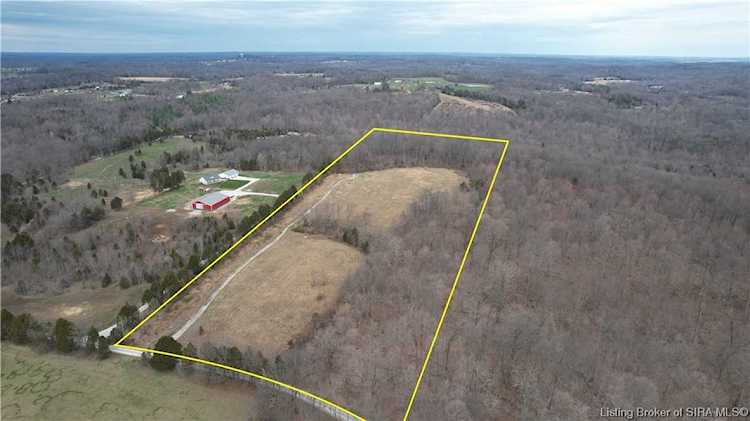 7104 E Pierce Rd Milltown, IN 47137