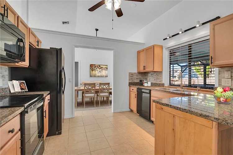 640 SW Fox Run Vero Beach, FL 32962