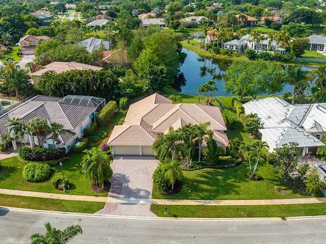 15700 Cedar Grove Lane Wellington, FL 33414