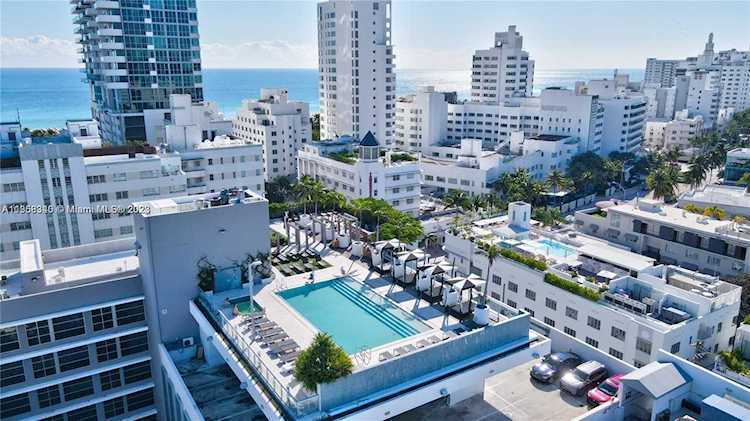 220 21st St #311 Miami Beach, FL 33139