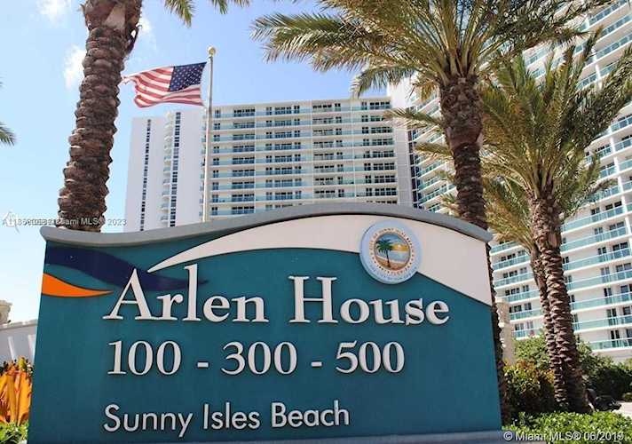 100 Bayview Dr #216 Sunny Isles Beach, FL 33160