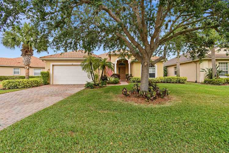 411 NW Sheffield Circle Port Saint Lucie, FL 34983