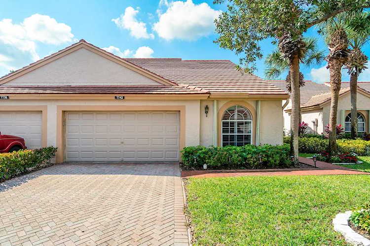 7742 Coral Lake Drive Delray Beach, FL 33446