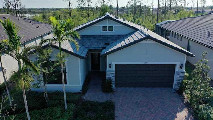 2621 Daisy Dr North Port, FL 34289