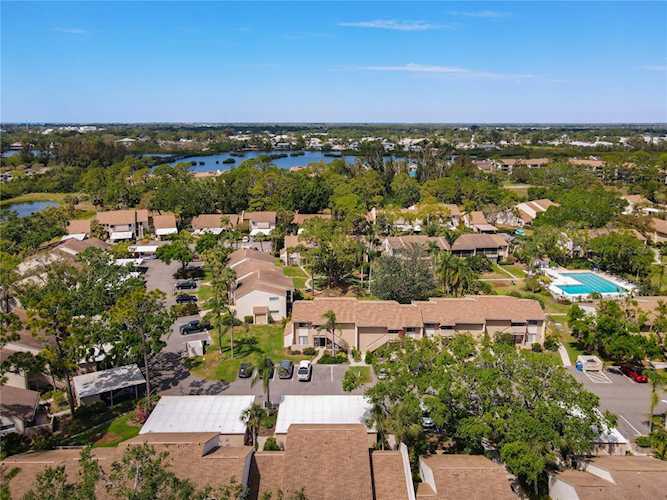 667 Bird Bay CIRCLE #96 Venice, FL 34285