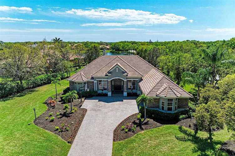 7510 Preservation Dr Sarasota, FL 34241